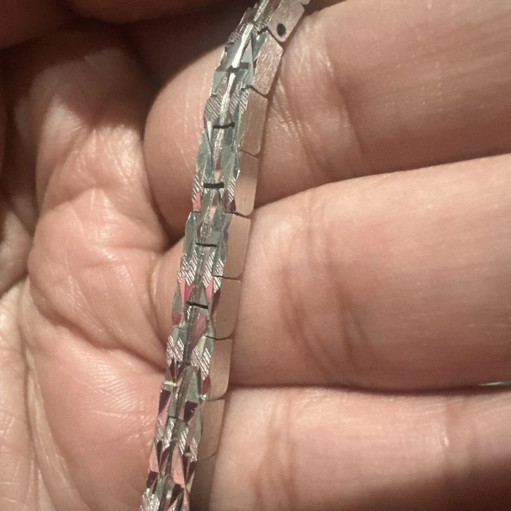 Works‎ VTG WITTNAUER Diamond Swiss Ladies Dainty Watch Manual Wind 16mm Fit 6.5